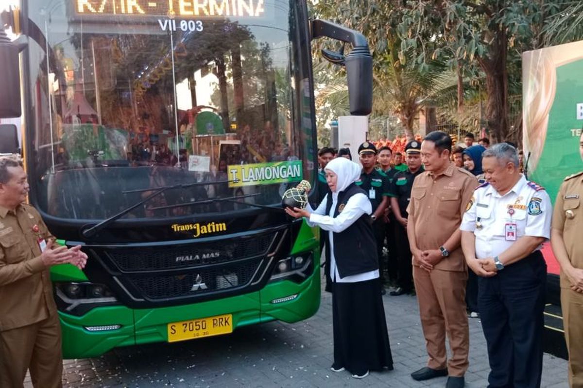 Gubernur Jatim Khofifah Indar Parawansa saat meresmikan koridor baru Trans Jatim beberapa waktu. 