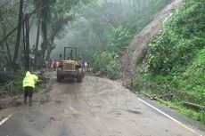 Jalan Nasional di Kabupaten Trenggalek Tertimbun Longsor, Lalu Lintas Lumpuh