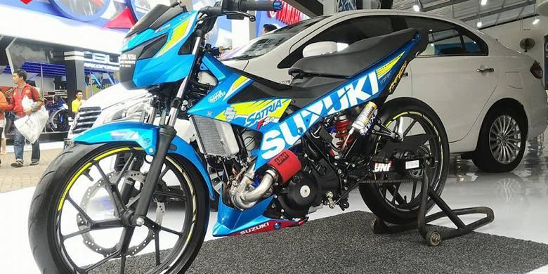 Suzuki Satria F150 injeksi yang dilengkapi peranti turbo, mejeng di Jakarta Fair Kemayoran 2016.