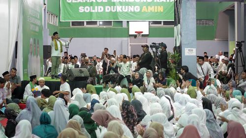 Ketua PW Muslimat NU dan Ulama Se-Bandung Raya Umumkan Dukungan untuk Anies-Muhaimin