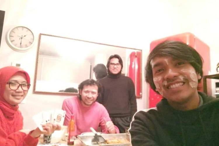 Haidir Ali Murtadlo, WNI asal Jombang, Jawa Timur, memposting aktifitas bersama teman-temannya di tengah suasana lockdown yang diberlakukan di Kota Milan, Italia.