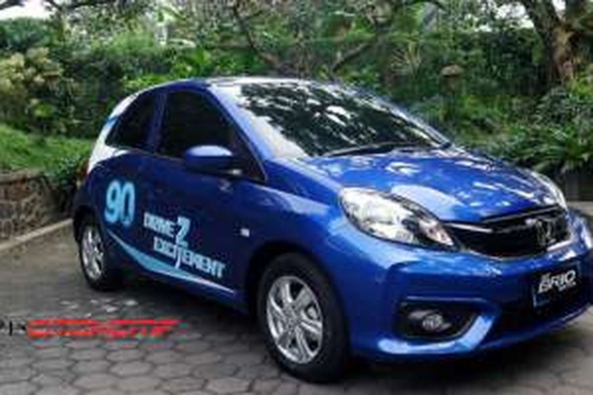 Honda Brio Satya dengan wajah baru 2016.