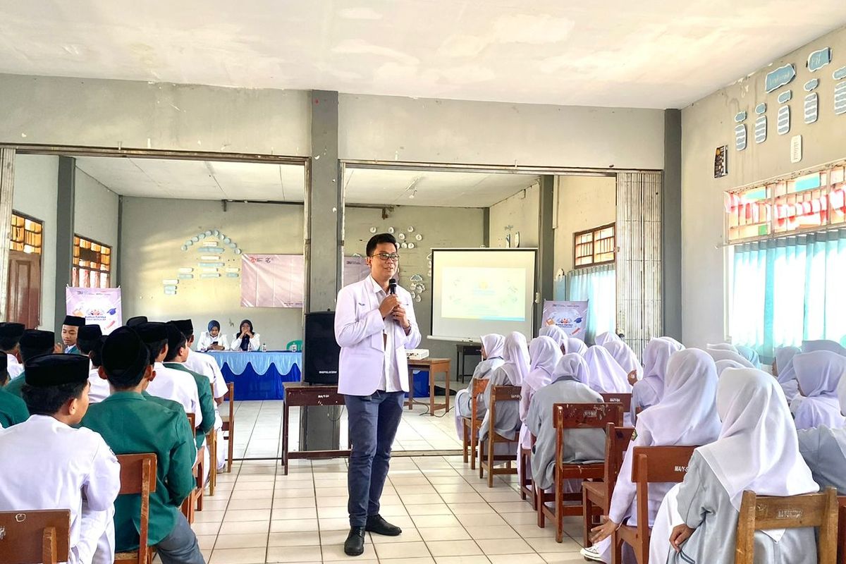 Kimia Farma Group Beri Edukasi Pencegahan Anemia pada Remaja Halaman all