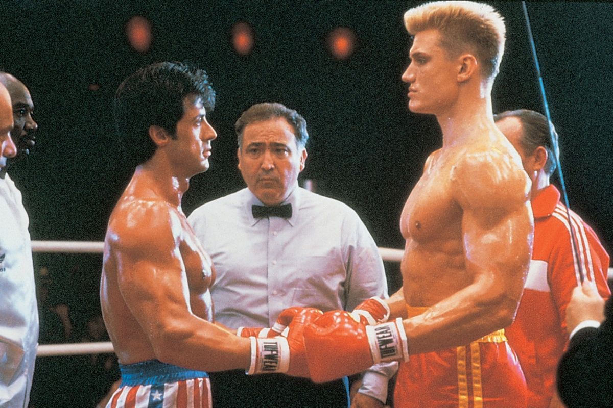 Rocky Balboa (Sylvester Stallone) dan Ivan Drago (Dolph Lundgren) dalam Rocky IV