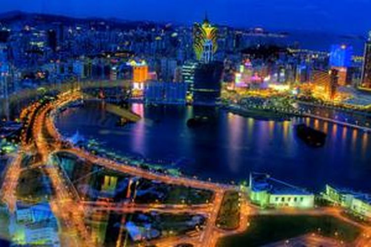 Terangnya Langit Malam Macau