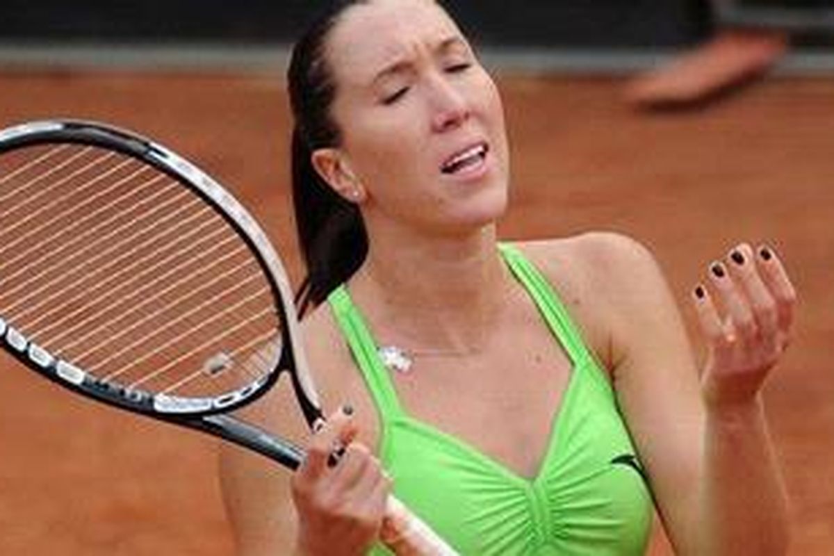 Jelena Jankovic alami cedera lagi