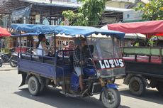 Kemendikti saintek menyelenggarakan dua tahap program pengabdian masyarakat dengan mengajak sivitas akademika dari berbagai perguruan tinggi.1. Tanggap darurat (hingga 31 Desember 2025)Fokus: Dukungan logistik, lavanan kesehatan, penyediaan air bersih, sanitasi, pendidikan darurat, serta pemulihan awal.Baca juga: Pakar UGM: Jawa hingga Papua Bagian Selatan Berpotensi Hujan Intens yang Picu Longsor-Banjir2. Pemulihan (dilaksanakan pada 2026)Fokus: Kegiatan rehabilitasi, pemulihan ekonomi dan program inovasi berbasis teknologi.