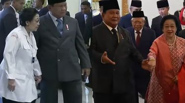Pernah Terjadi 2025, Momen Prabowo Megawati Bergandengan Kembali Terulang 2026