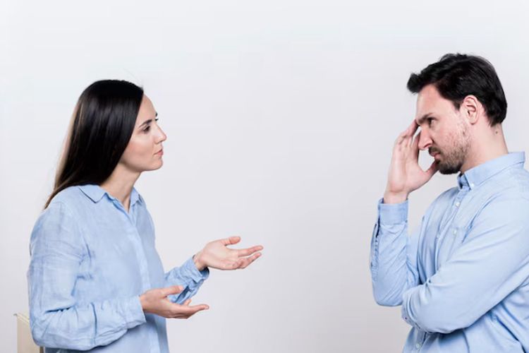 5 Zodiak yang Paling People Pleaser, Rela Mengalah