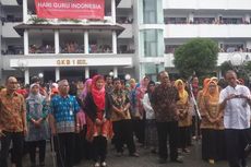 Hari Guru Diperingati dengan Pakaian Batik di Kampus UMM