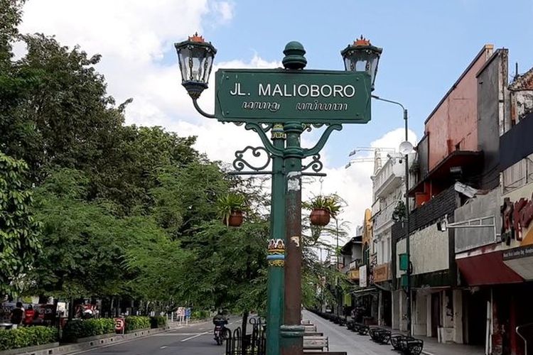 Jalan Malioboro yang mejadi salah satu destinasi wisata utama di Yogyakarta. Simak prakiraan cuaca di Yogyakarta hari ini yang dirilis oleh BMKG.
