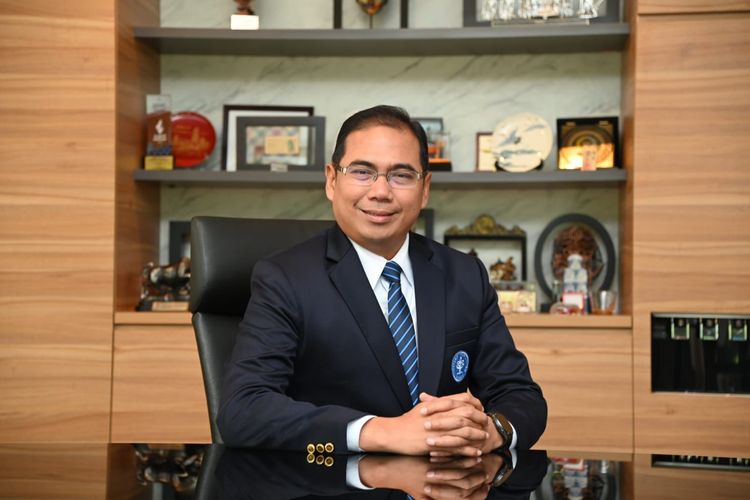 Rektor IPB University Dr Alim Setiawan Slamet