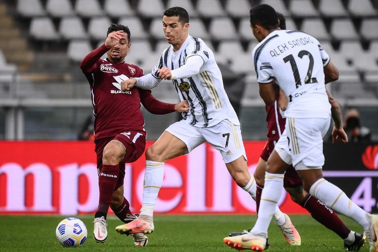 Aksi Cristiano Ronaldo pada laga Liga Italia melawan Torino, Sabtu (3/4/2021) malam WIB.