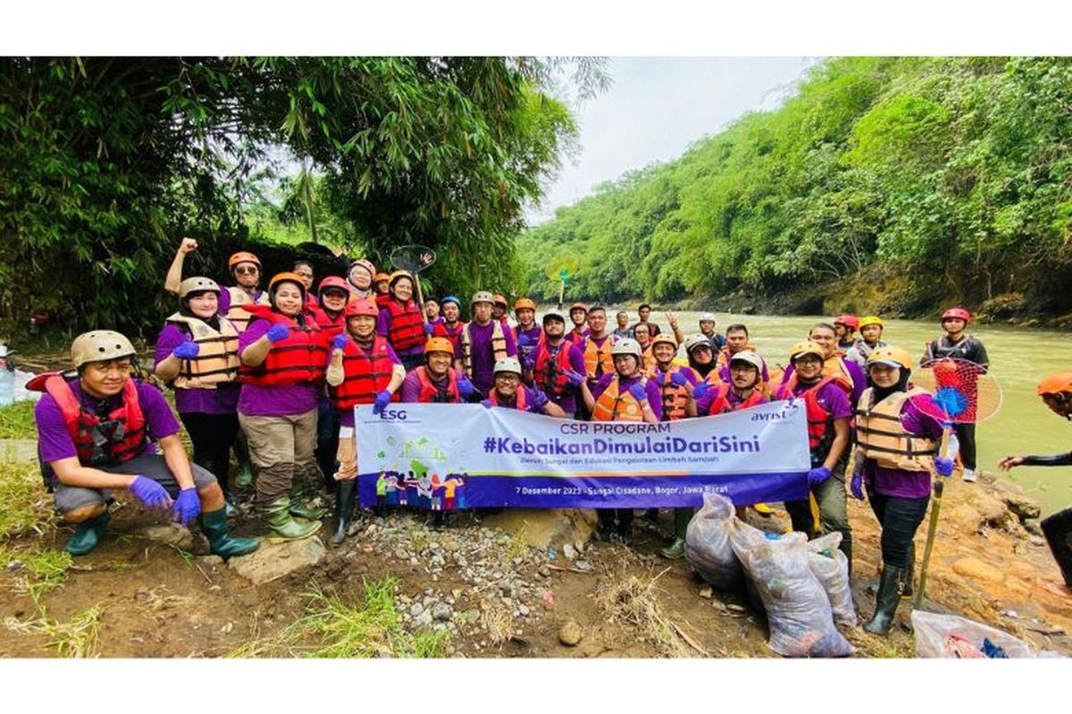 Pada kegiatan susur sungai dan bersih-bersih Sungai Cisadane, Kamis (7/12/2023), Avrist Assurance berhasil mengumpulkan sampah atau limbah sebanyak 323 kg.