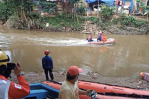 Kronologi Remaja Hanyut di Sungai Ciliwung, Berawal dari Kelelahan Berenang