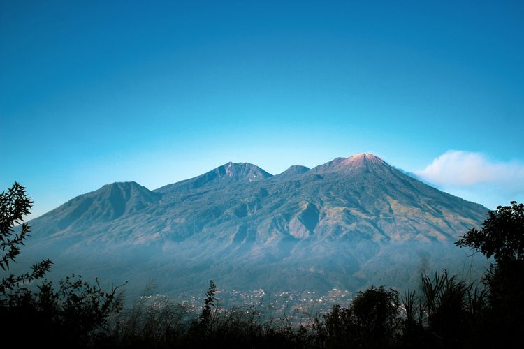 Pemandangan Gunung Arjuno Welirang.
