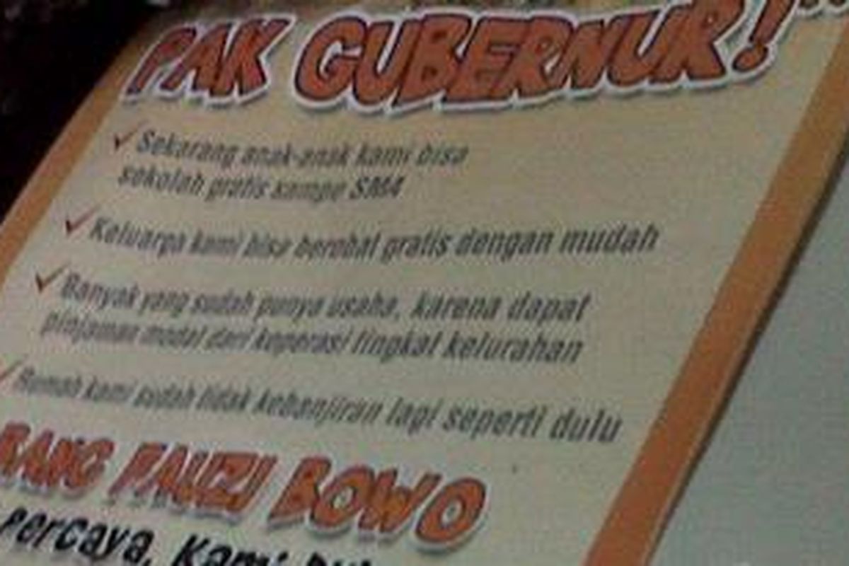 Spanduk yang diduga berbau kampanye yang mendukung calon petahana, Fauzi Bowo, dilaporkan ke Panwaslu oleh Tim Advokasi Jakarta Baru.