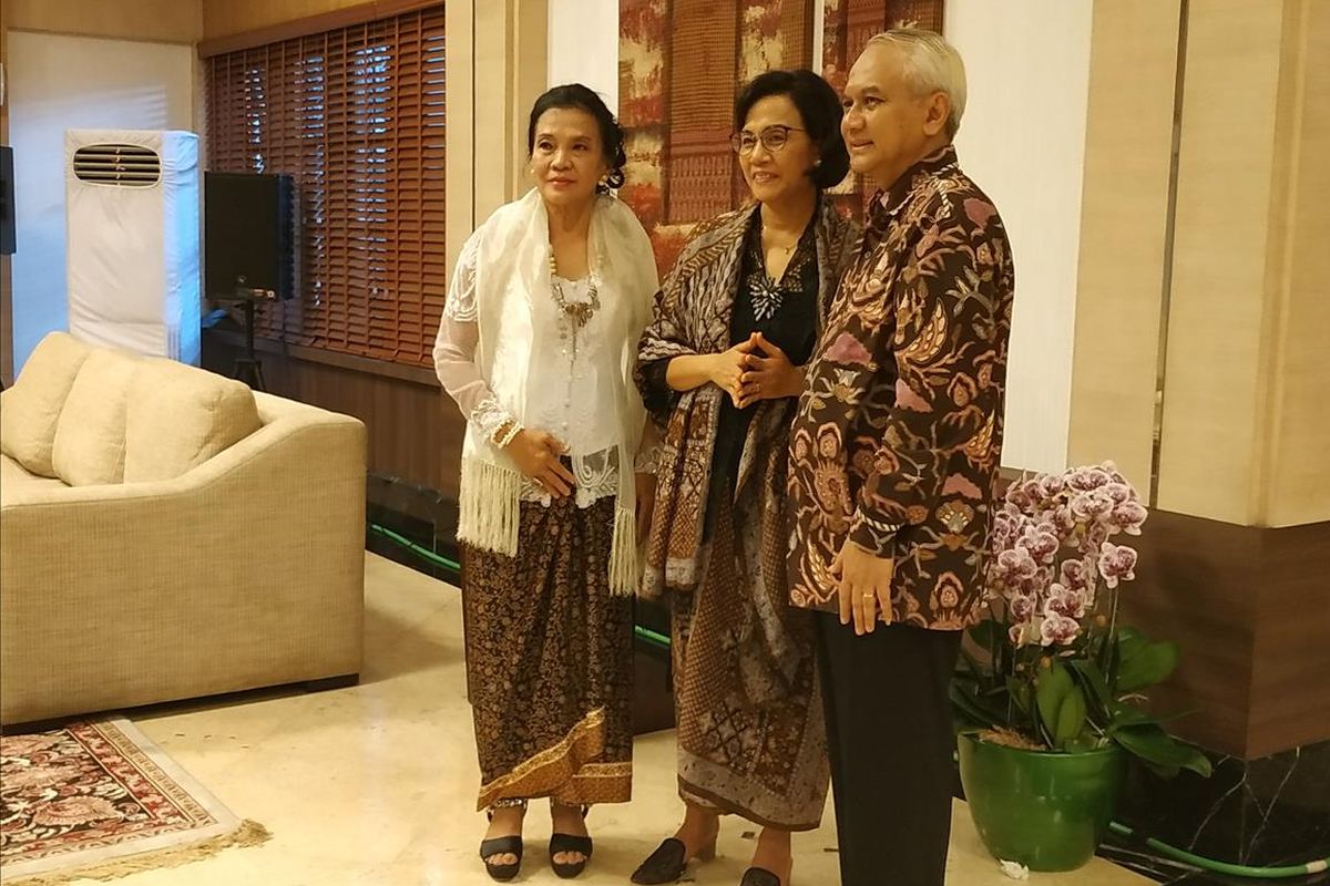 Menteri Keuangan (Menkeu) Sri Mulyani Indrawati menggelar open house pada hari pertama Idul Fitri 1440 Hijriah di rumah dinasnya, Jl Widya Chandra I No. 3, Jakarta Selatan, Rabu (5/6/2019). 