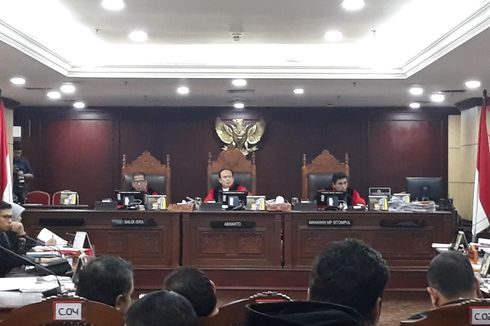 Hakim MK dalam Sidang: Mahkamah Konstitusi Bukan 