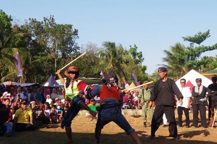 Ujungan, Ritual Minta Hujan