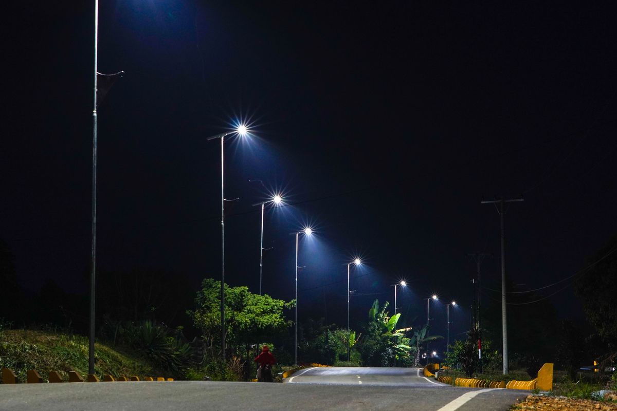 Penerangan Jalan Umum Tenaga Surya (PJUTS) Jalan Aek Natolu, Kabupaten Toba, Sumatera Utara