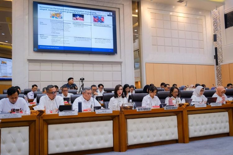 Ribuan Akomodasi Tak Berizin Bisa Dihapus dari OTA, Ini Penjelasan Kemenpar