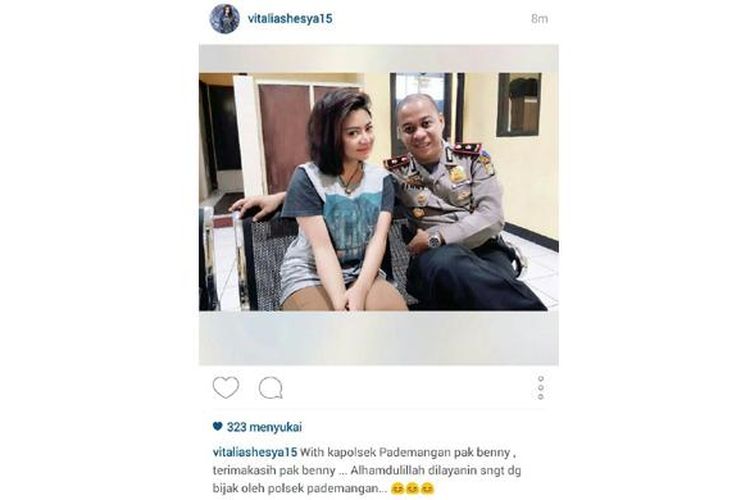 Pada akun Instagram miliknya, Vitalia Sesha sempat mengunggah fotonya berdua seorang polisi, yang disebutnya Kapolsek Pademangan, Jakarta Utara, Kompol Benny Alamsyah.