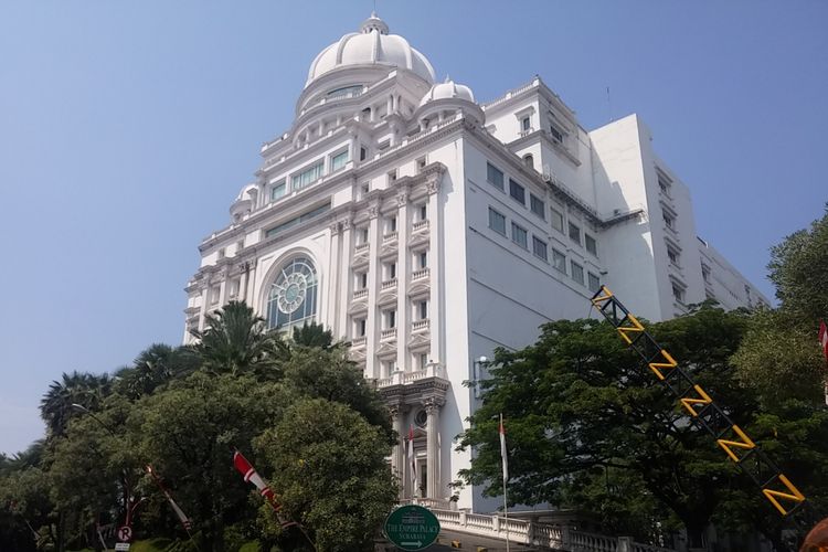 Gedung The Empire Palace di Jalan Blauran Surabaya