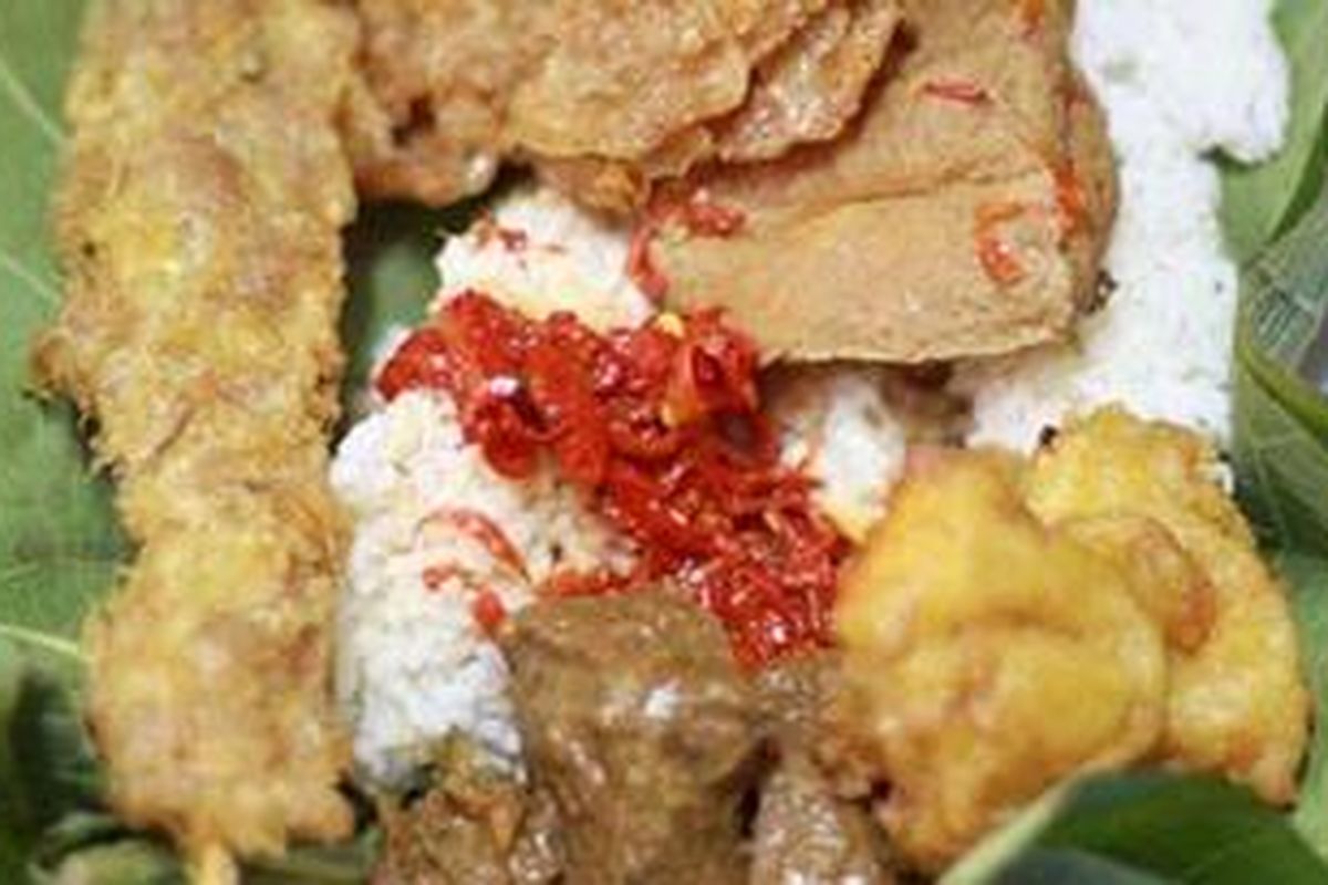 Nasi Jamblang Mang Dul yang terkenal seantero Cirebon.