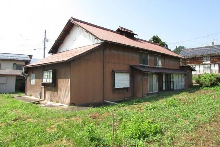 Rumah Kosong atau Akiya di Jepang