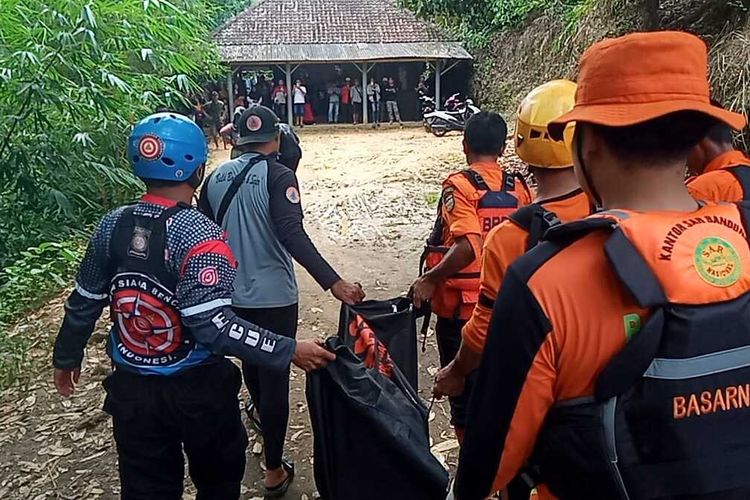 Bocah 4 Tahun yang Hanyut di Sungai Tasikmalaya Ditemukan Meninggal, Terseret Sampai 4 Kilometer