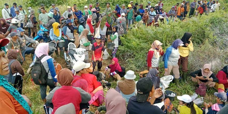 Sejumlah fasilitas perkebunan PT Foresta Lestari Dwikarya di Membalong Belitung yang rusak saat aksi massa, Rabu (16/8/2023). 