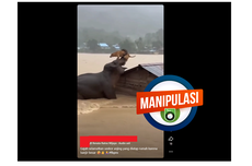 Truk Tangki Oleng Tabrak Pembatas Jalan Tol JORR hingga Ringsek