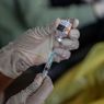 Vaksinasi Dosis Keempat untuk Tenaga Kesehatan Dinilai Langkah Tepat