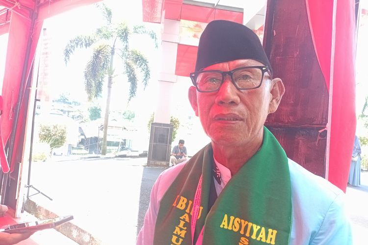 Nabung Sejak 1995, Tukang Parkir Asal Manado Akhirnya Berangkat Haji