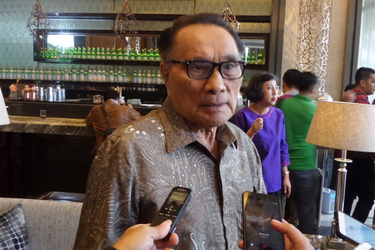 Pakar hukum pidana Andi Hamzah di Hotel Sheraton Jakarta, Selasa (27/6/2017).