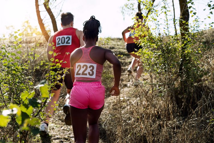 Berani Coba Trail Run? Yuk, Siapkan Diri Biar Enggak Kewalahan saat Race Day