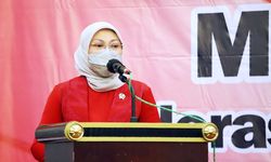 Ajak Serikat Buruh Berdialog, Menaker Ida Nyatakan Siap Terima Kritik dan Saran