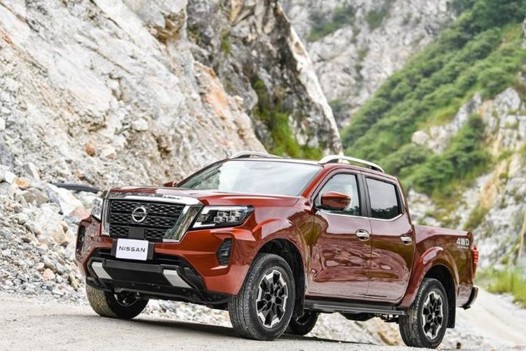 Nissan Navara facelift dibanderol mulai Rp 279 jutaan.