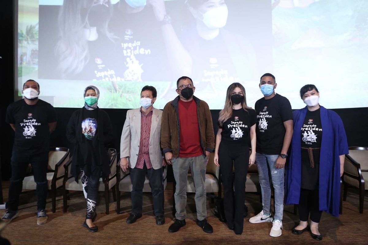 Dalam rangka merayakan 40 tahun berkarya di dunia perfilman Indonesia, Garin Nugroho akan merilis film baru berjudul Sepeda Presiden.