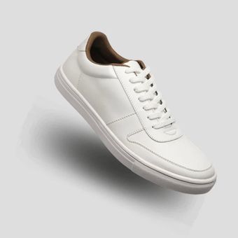 Produk sepatu putih lokal Footstep Footwear, shopee.com
