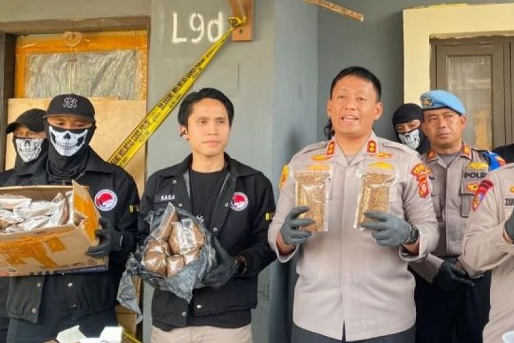 Rumah Kosong di Bandung Barat Jadi Laboratorium Tembakau Sintetis, 150 Kg Narkotika Senilai Rp 15 M Disita