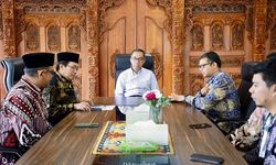  Kemdiktisaintek dan Forum Zakat Siapkan Kolaborasi Beasiswa Penuh Bagi Mahasiswa Miskin