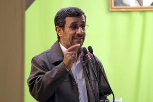 Ahmadinejad dan Rohani Sama-sama Kecam Israel