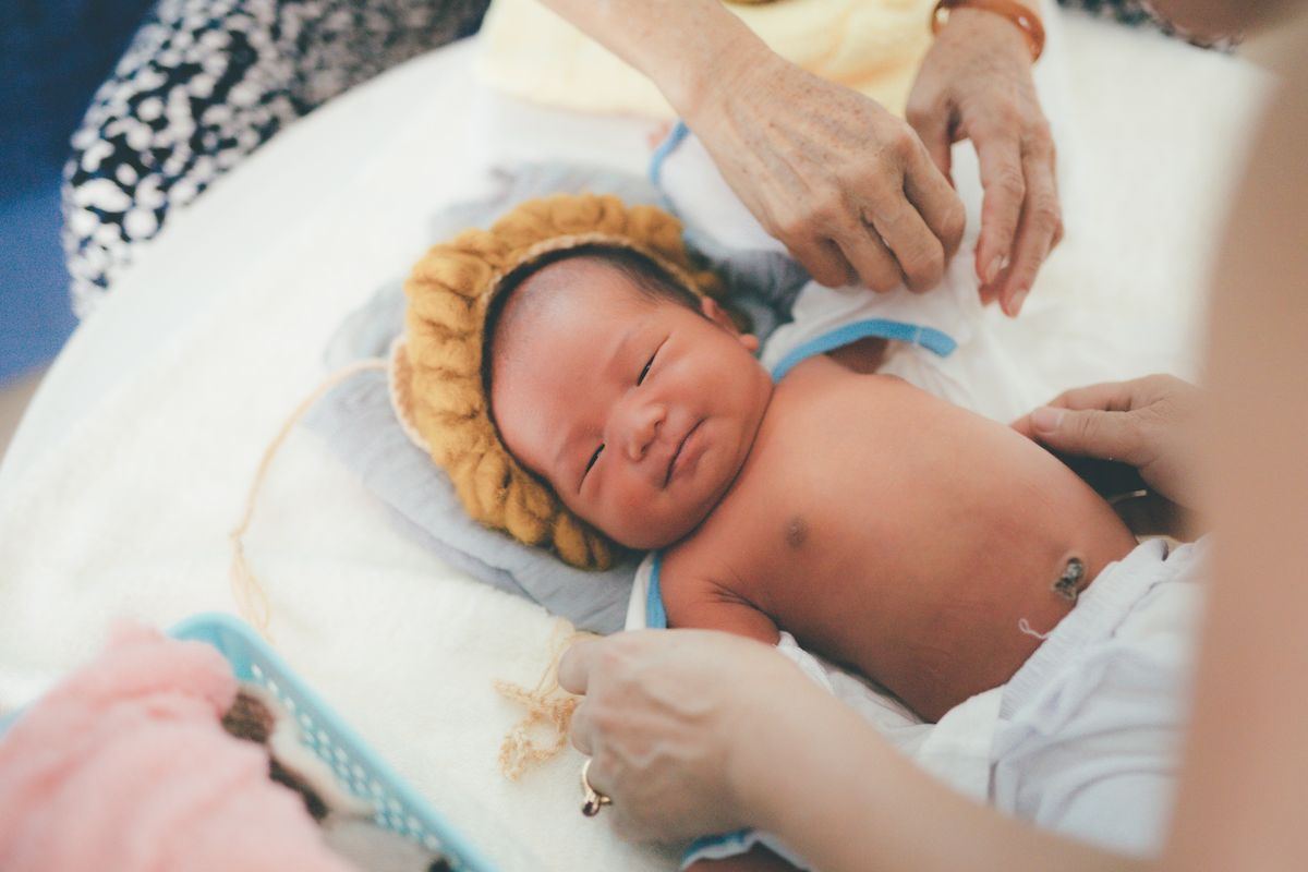 Identifikasi masalah saluran pencernaan yang terjadi pada bayi kerap membingungkan bagi orangtua. Padahal, penentuan penyebab yang akurat akan sangat membantu dalam hal penanganan dan penyembuhannya. 