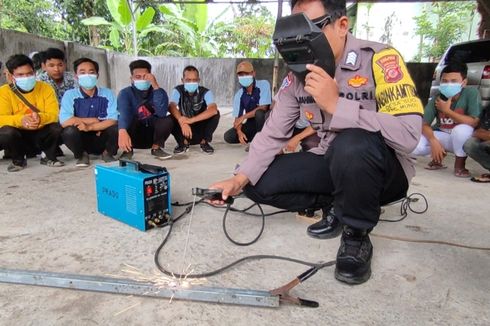 Cerita Bripka Rahmat, Bangun Bengkel Kamtibmas Bantu Anak Putus Sekolah hingga Mantan Napi