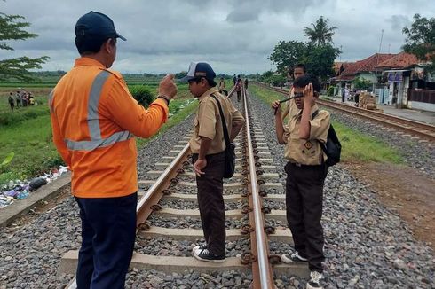 KAI Daop 3 Cirebon Tegaskan Larangan Ngabuburit di Sekitar Jalur Pelintasan KA