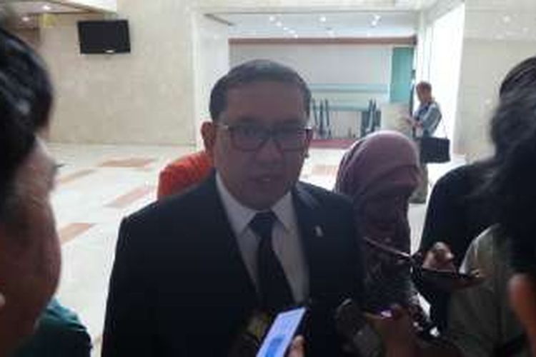 Wakil Ketua DPR Fadli Zon di Kompleks Parlemen, Senayan, Jakarta, Jumat (20/5/2016)