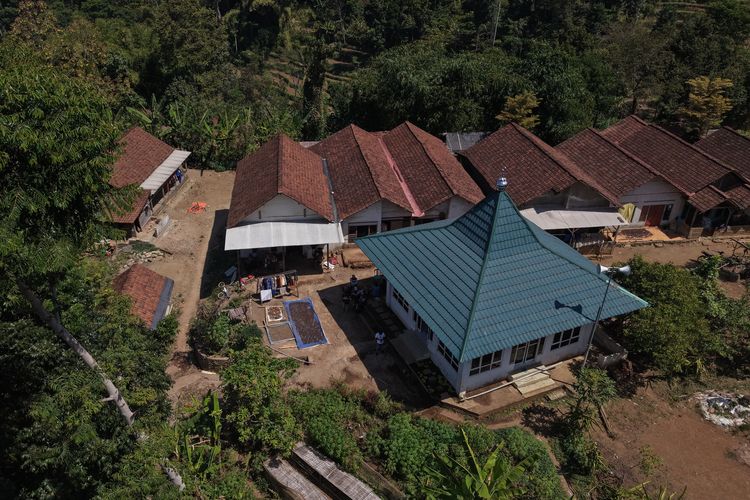 Sebelum Ada Home Care, Toa Masjid Memanggil Bidan ke Rumah-rumah Warga