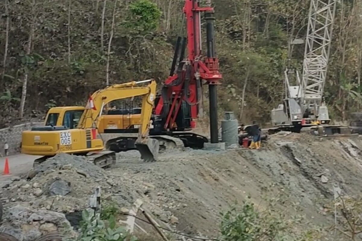 Perbaikan di tanjakan Clongop, Gunungkidul